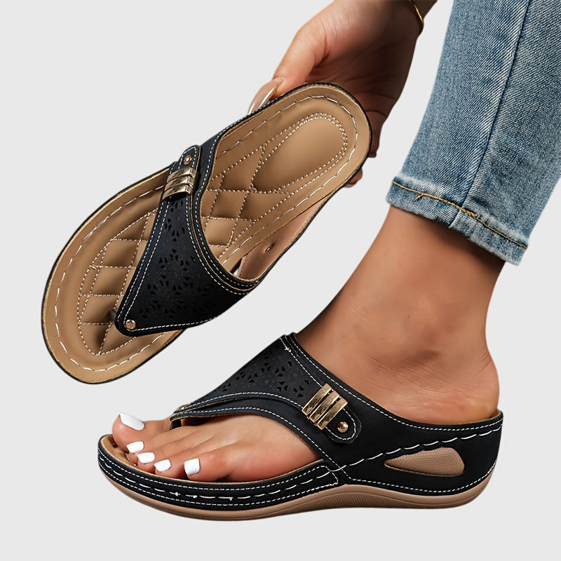 The Romy Closed-Toe Wedge